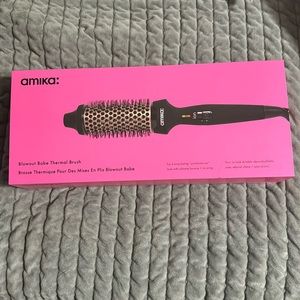 Haircair look for a lifestyle. Used once and in very good condition.